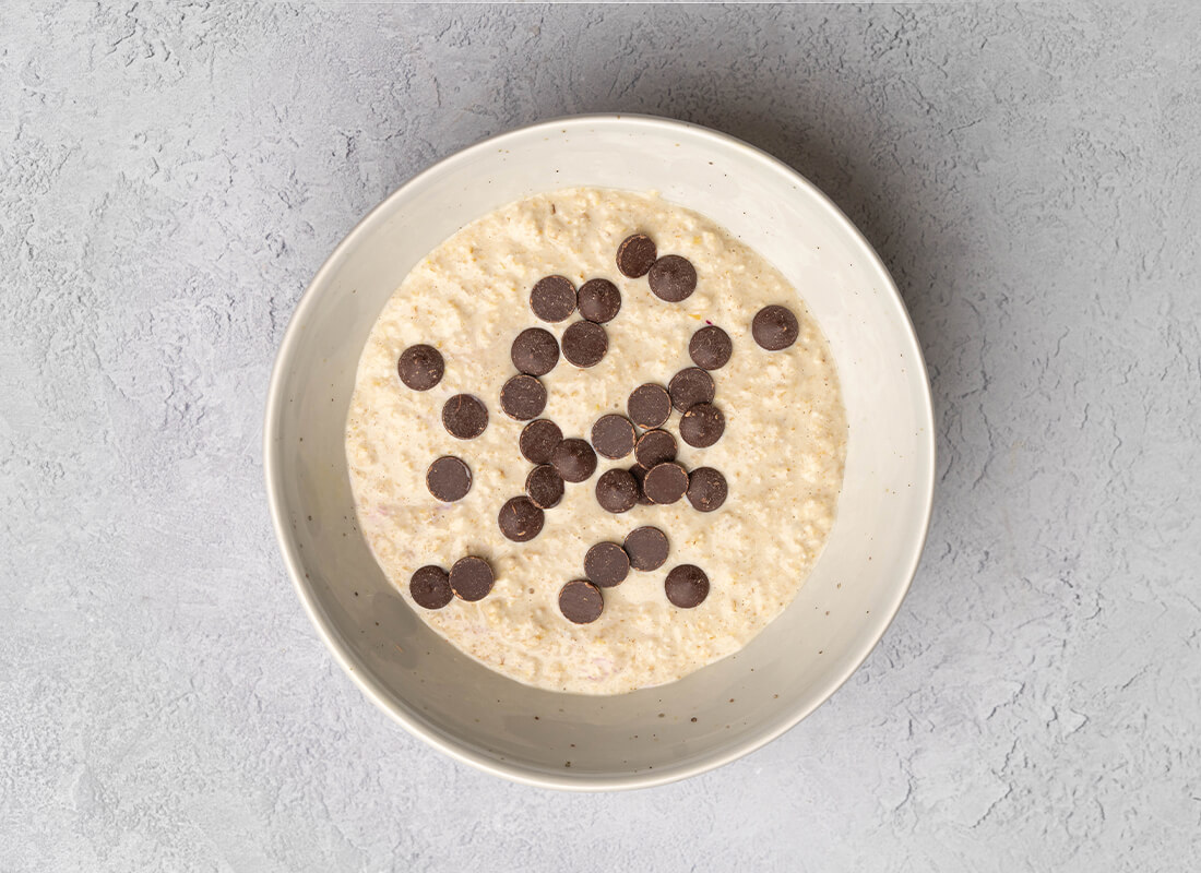 Choc Chip Protein Overnight Oats Large